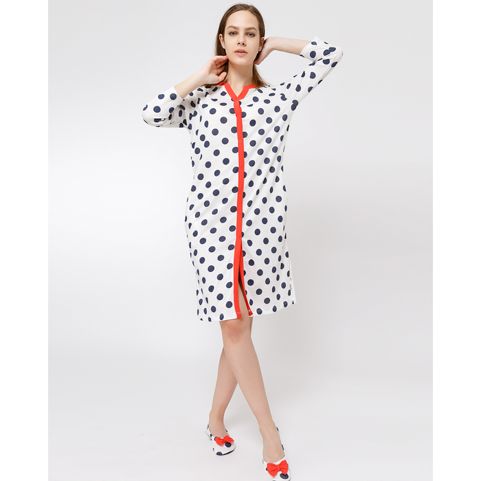 Халат женский на пуговицах 2778-0 (552246) цвет горохи на молочном, р-р 46 (M)