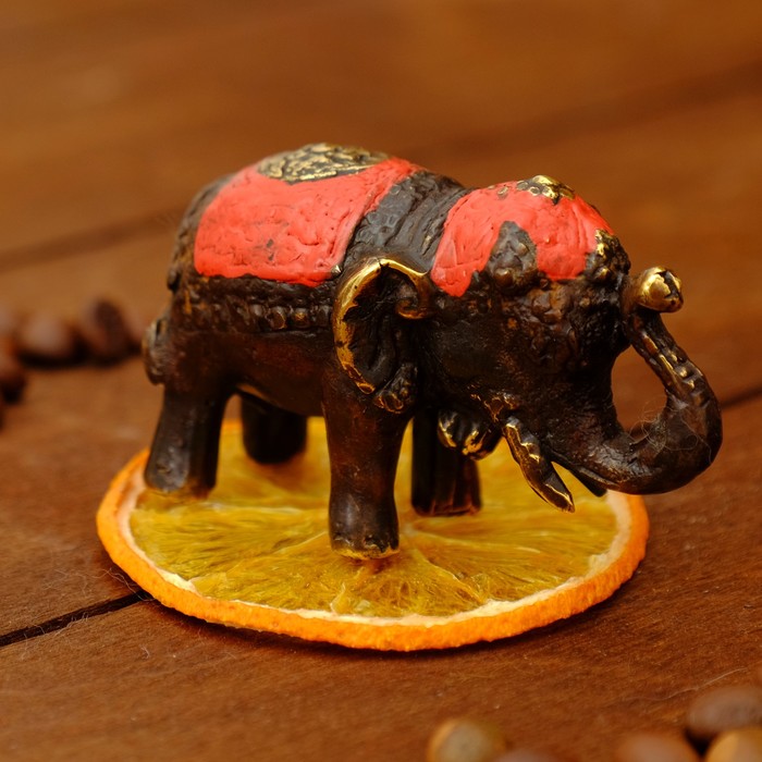 Сувенир бронза "Красный слоник" 6,5х3,5х4 см