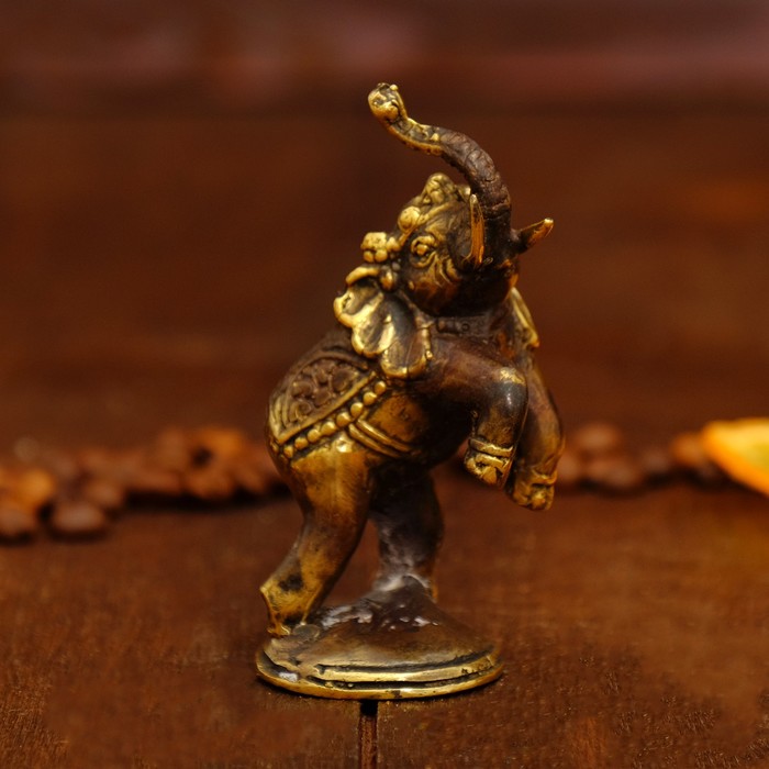 Сувенир бронза "Слон выступает" 4,5х4х9 см МИКС
