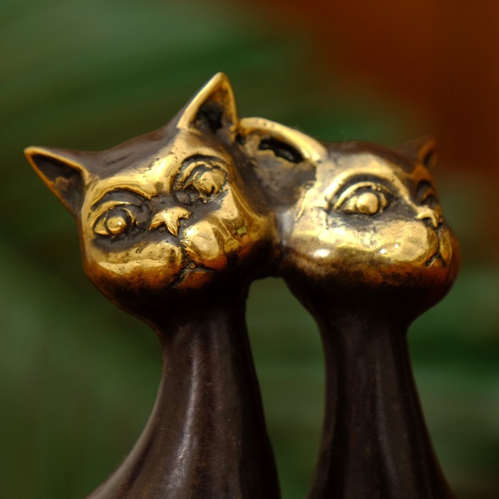 Сувенир бронза "Сладкая парочка кошек" 7,5х3,5х9 см