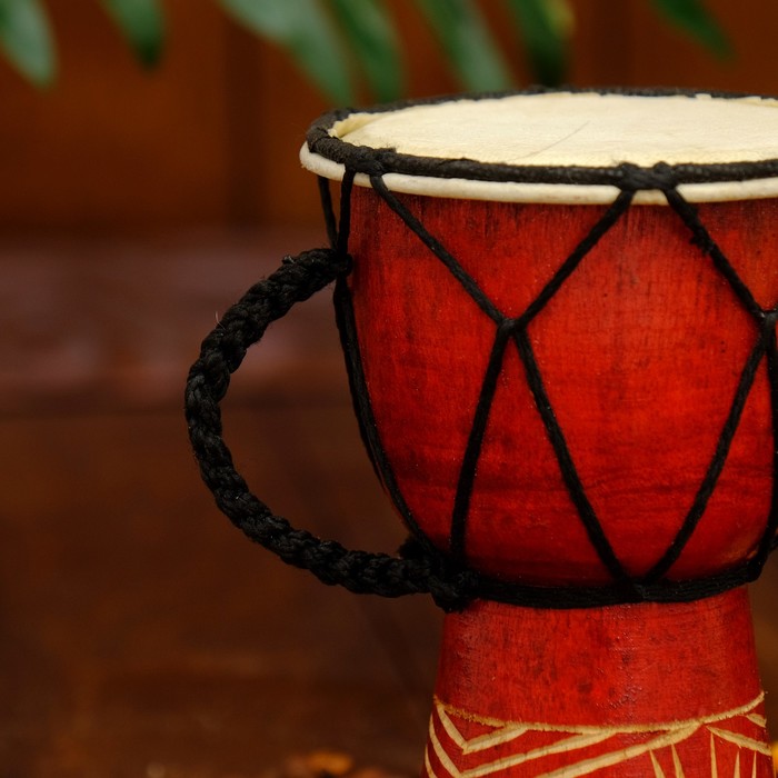 Музыкальный инструмент барабан джембе "Светлый" 15х10х10 см МИКС