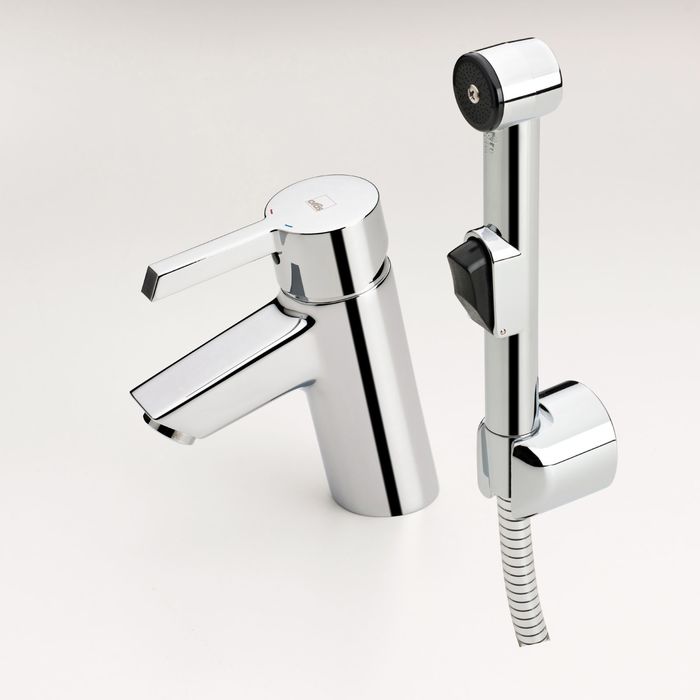 Смеситель для раковины Oras Nordia 2302F, с гигиеническим душем