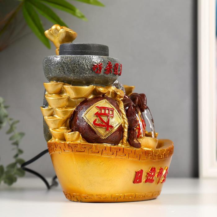 Фонтан настольный полистоун 220В "Жезл Жуи и слитки золота" 27х18х21 см