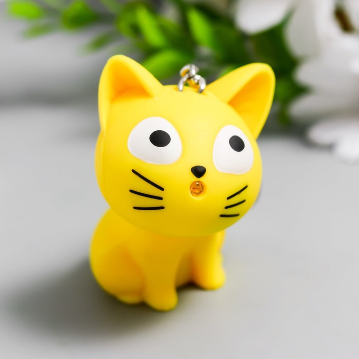 Фонарик на кольце "Котёнок" звуковой МИКС 4,5х5,5х3,5 см