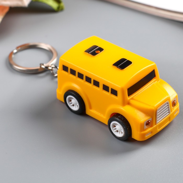 Фонарик на кольце "Школьный автобус" звуковой 5,5х3,5х2,5 см