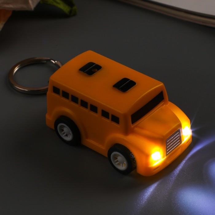 Фонарик на кольце "Школьный автобус" звуковой 5,5х3,5х2,5 см