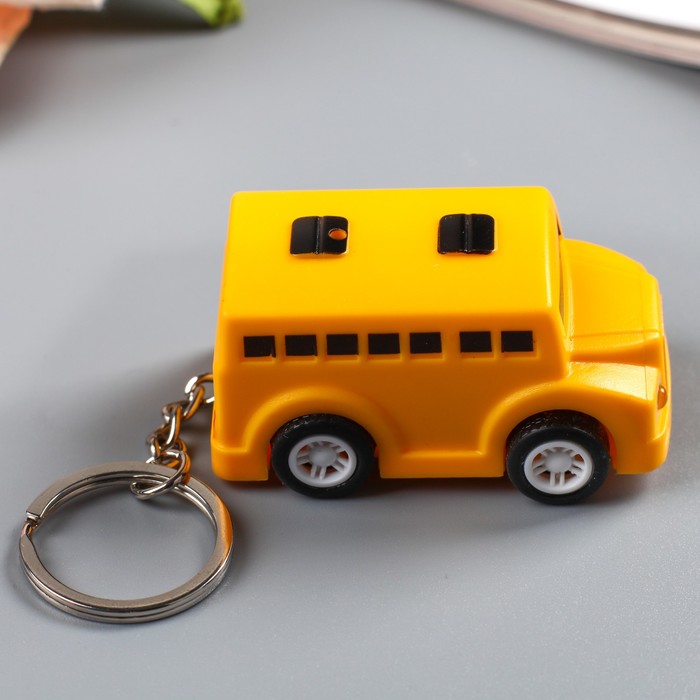 Фонарик на кольце "Школьный автобус" звуковой 5,5х3,5х2,5 см