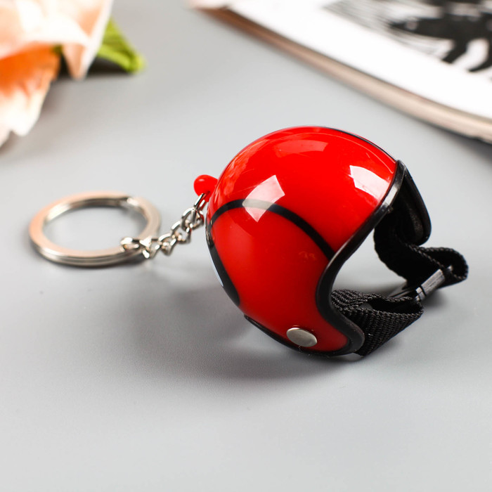 Брелок пластик "Шлем мотоциклиста" МИКС 4,5х5,5х4,5 см