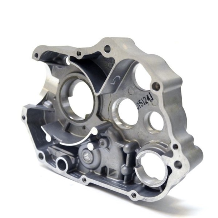 Картер двигателя Daytona 190-3, правая часть