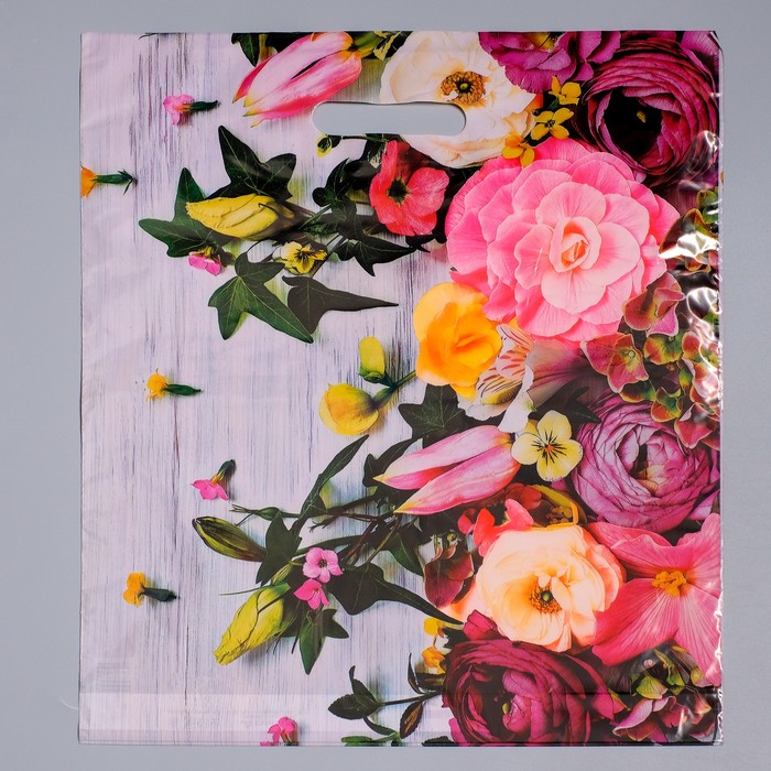 Пакет "Нежные цветы", полиэтиленовый с вырубной ручкой, 38х45 см, 45 мкм