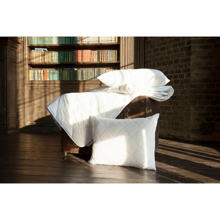 Одеяло лёгкое, размер 150х200 см, синтетическое волокно