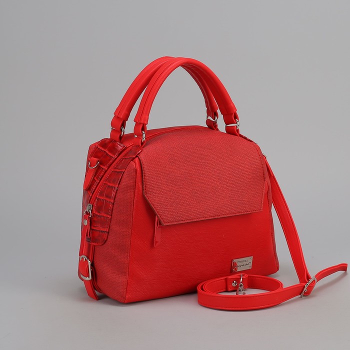 Сумка женская, отдел на молнии, 2 наружных кармана, длинный ремень, цвет красный
