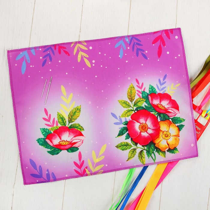 Вышивка лентами на мешочке "Цветы", 35 х 25 см