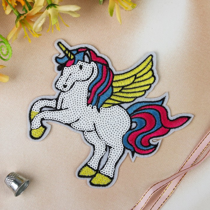 Термоаппликация "Единорог", с пайетками, 14*12,8см, цвет белый