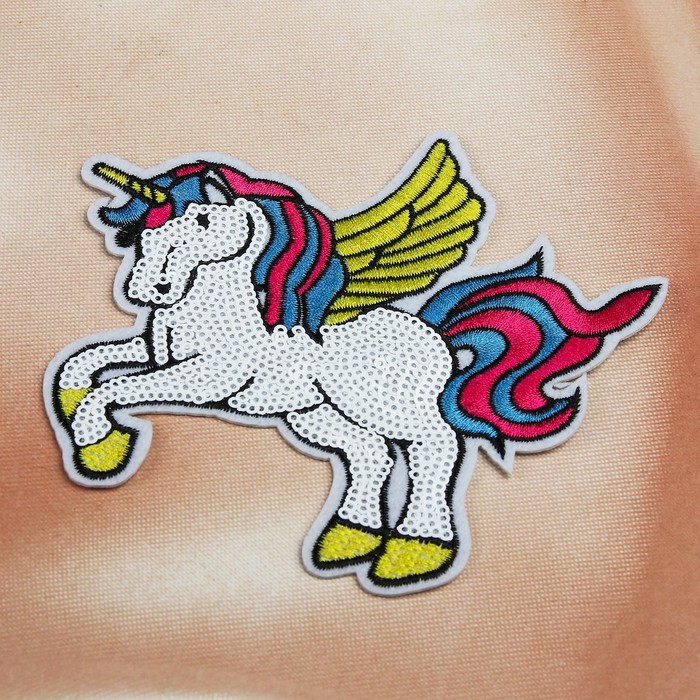 Термоаппликация "Единорог", с пайетками, 14*12,8см, цвет белый