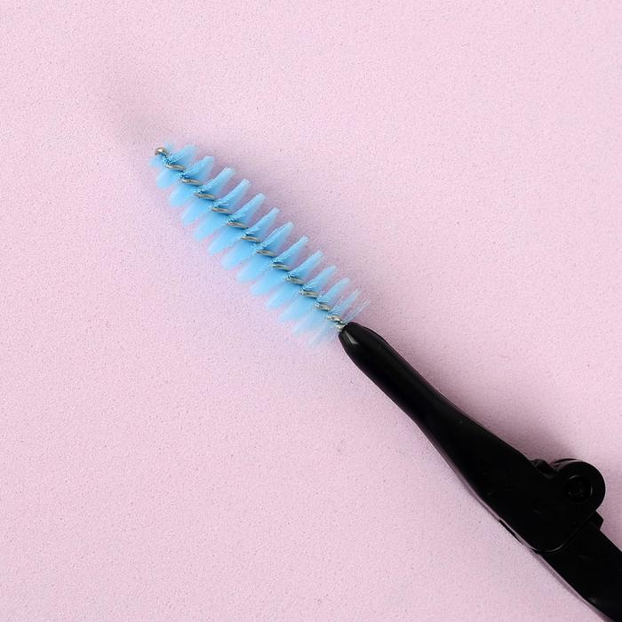 Кисть для макияжа/бровей и ресниц, двусторонняя, цвет чёрный/синий