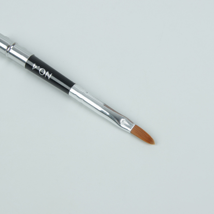 Кисть для наращивания №4, 17,5см/10мм, цвет чёрный/серебристый