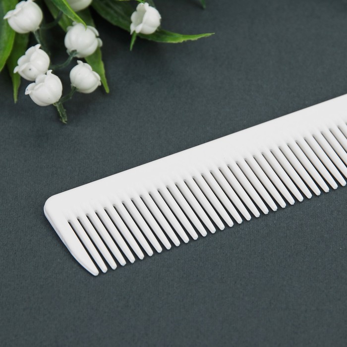 Набор расчесок, 3 предмета: с хвостиком, комбинированная, простая, цвет белый