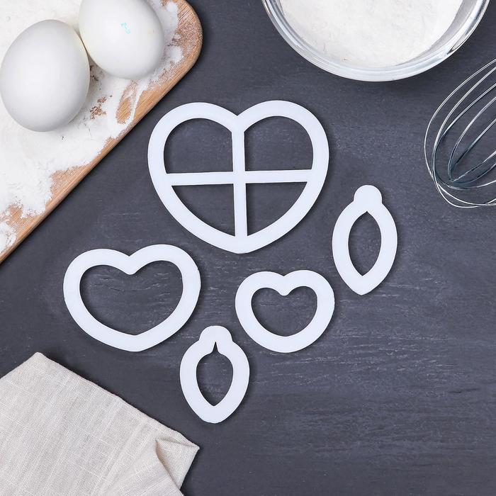 Набор выемок кондитерских "Сердца и листья", 5 шт: 9,6х8/7,3х5,9/5,7х4,7/6х3,5х0,7 см