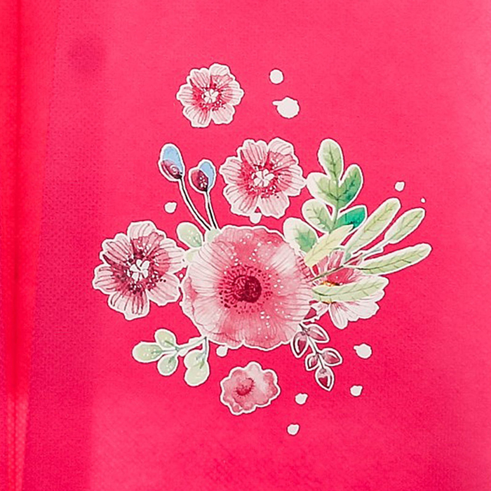 Подарочный набор "Любимая малышка": книга малыша с наклейками и кармашек на детскую кроватку