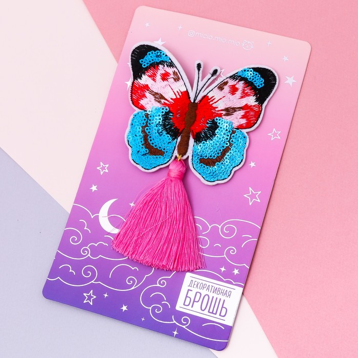Значок с кисточкой "Бабочка"