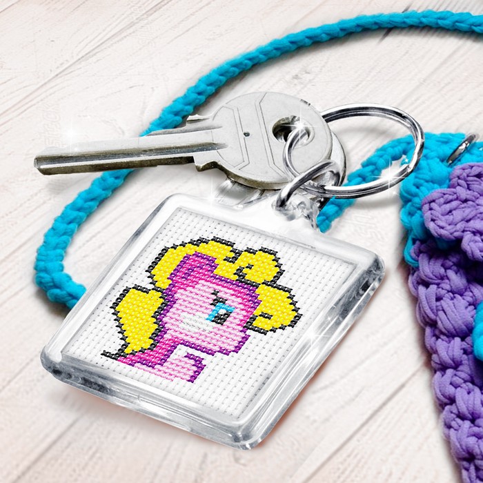 Вышивка крестиком на брелоке "Пони и радуга", 2 канвы в наборе