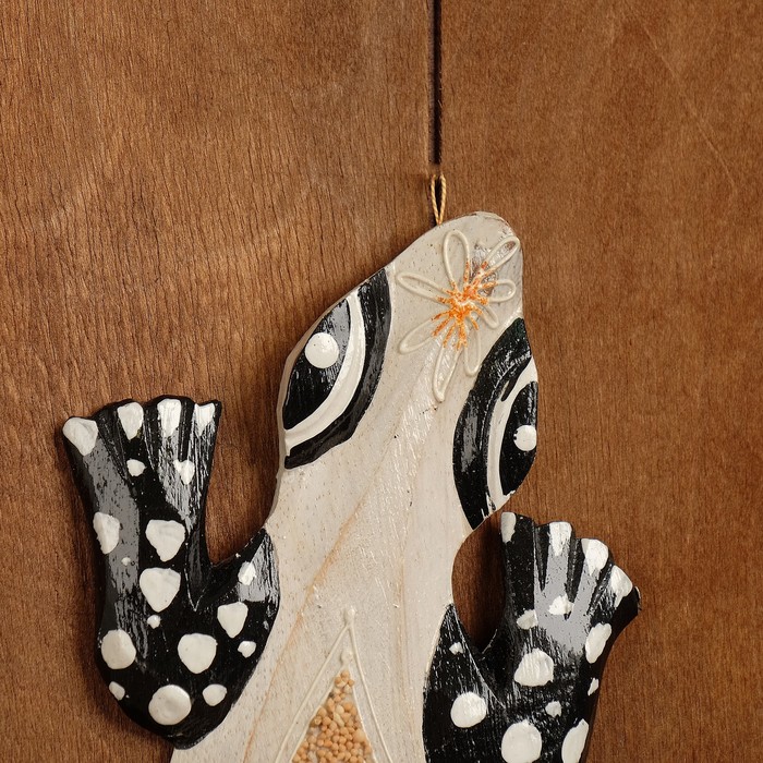 Панно настенное "Ящерица с камнями" светло-серая 30 см дерево МИКС