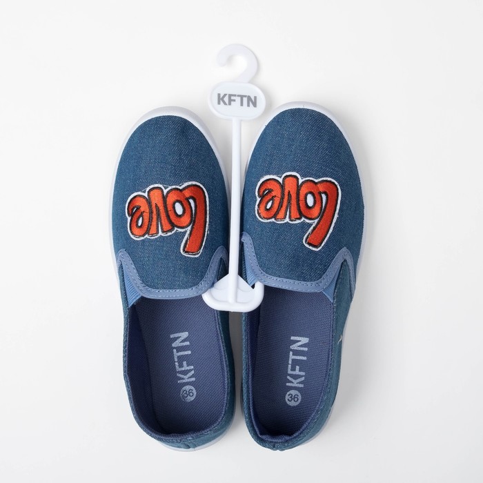 Слипоны "KAFTAN" женские с нашивкой "LOVE", синяя джинса, 36 р-р