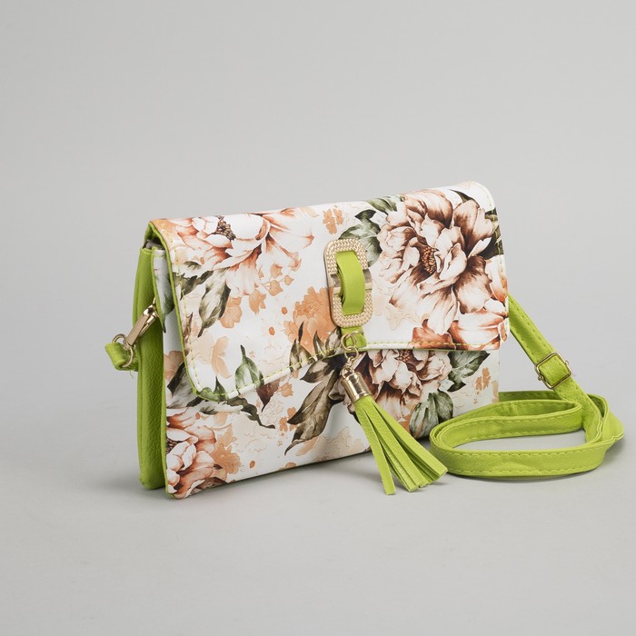 Клатч женский, 3 отдела на молнии, длинный ремень, цвет зелёный