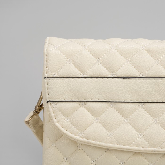 Клатч женский, 3 отдела на молнии, длинный ремень, цвет бежевый