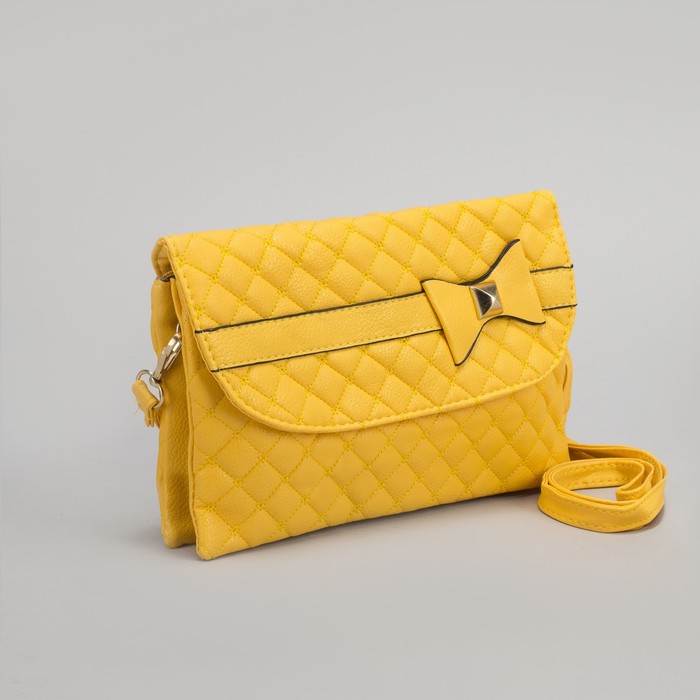 Клатч женский, 3 отдела на молнии, длинный ремень, цвет жёлтый