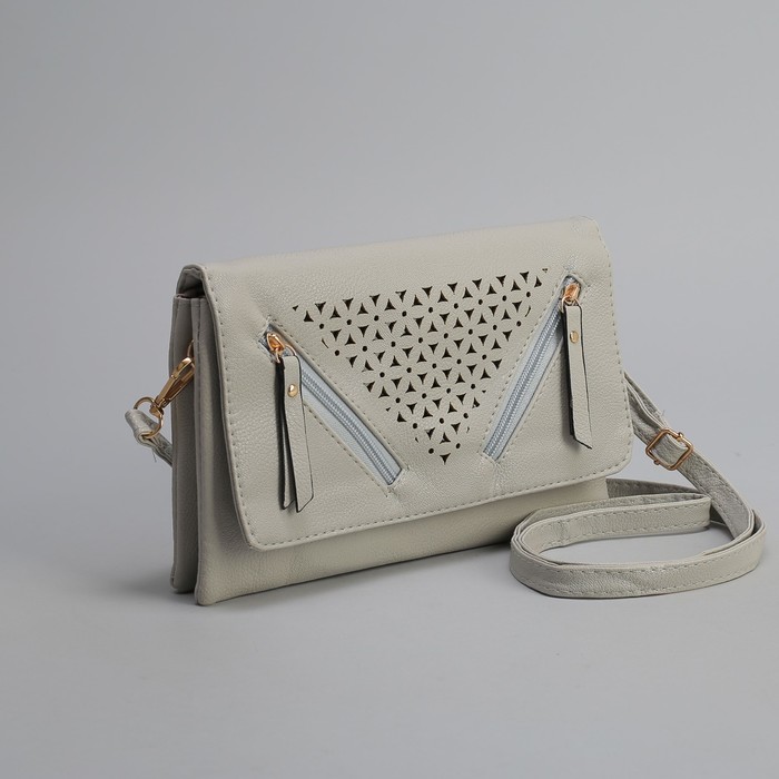 Клатч женский, 3 отдела на клапане, 2 наружных кармана, длинный ремень, цвет серый