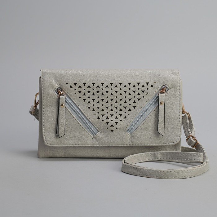 Клатч женский, 3 отдела на клапане, 2 наружных кармана, длинный ремень, цвет серый