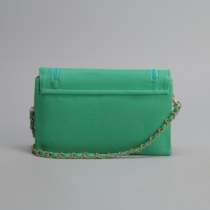 Клатч женский, 3 отдела на клапане, 2 наружных кармана, длинный ремень, цвет зелёный