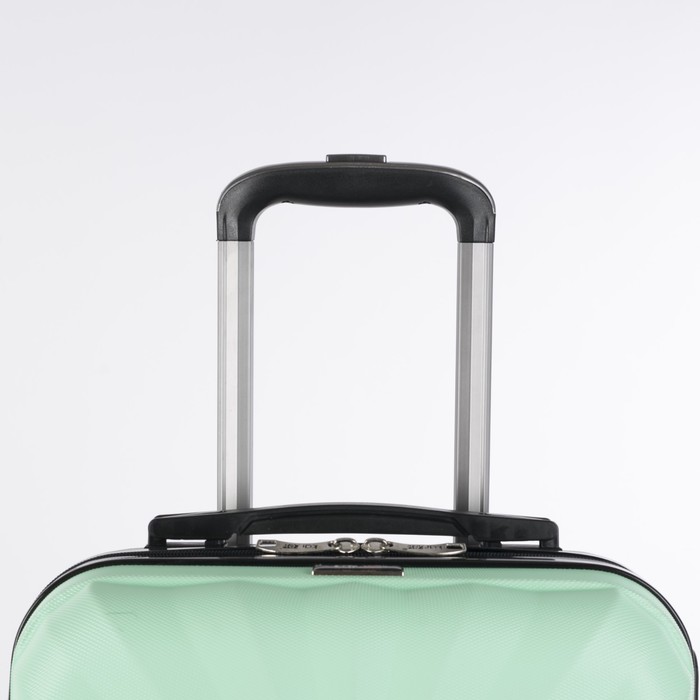 Чемодан малый 20", отдел на молнии, кодовый замок, 4 колеса, цвет мятный