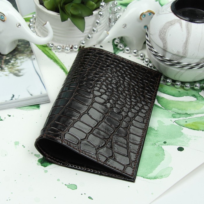 Обложка для паспорта, крокодил/скат, цвет коричневый
