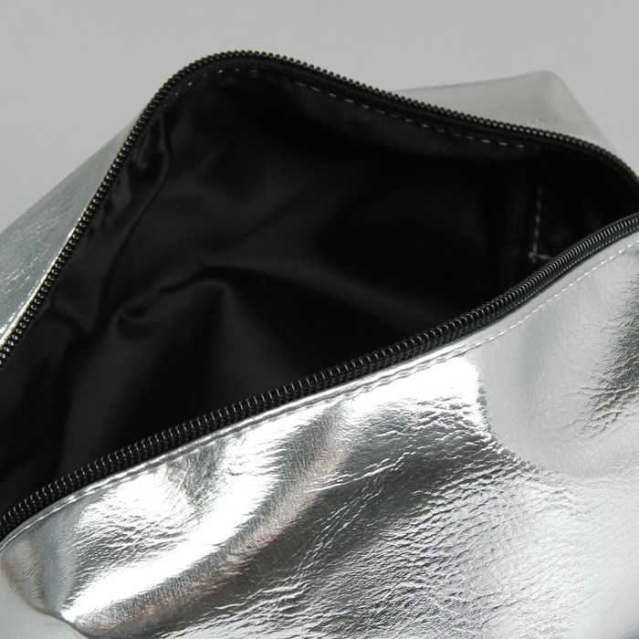 Косметичка дорожная "Серебро", отдел на молнии, цвет серебристый