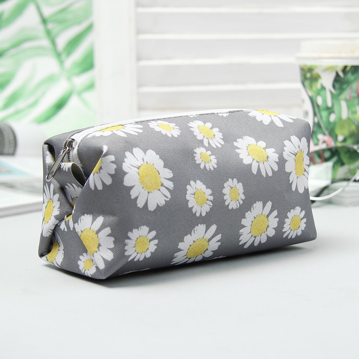 Косметичка дорожная "Сундучок", отдел на молнии, подклад, принт "Ромашки"