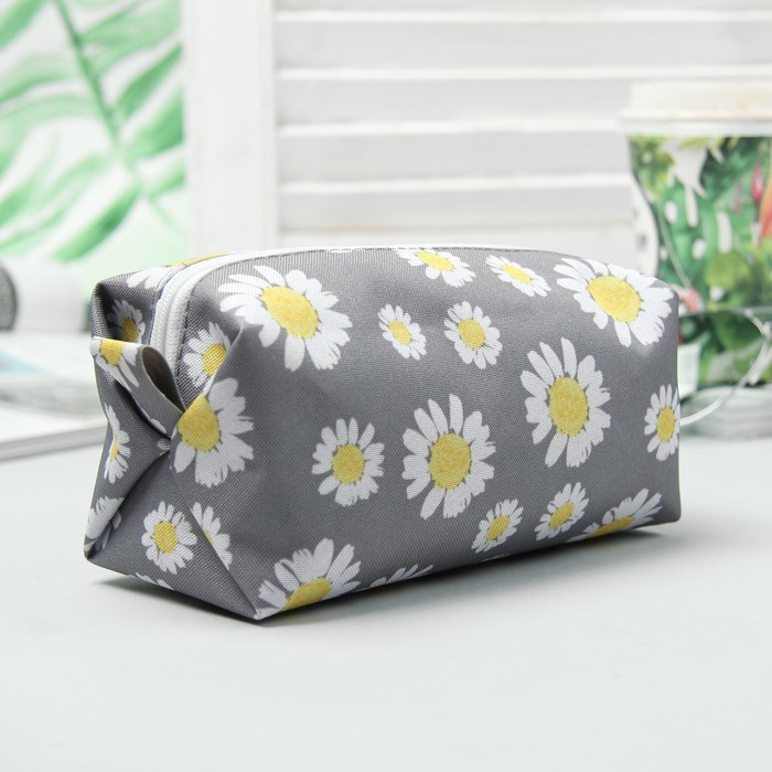 Косметичка дорожная "Сундучок", отдел на молнии, подклад, принт "Ромашки"