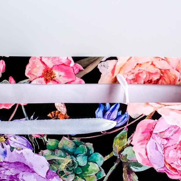 Пакет ламинированный горизонтальный «Чудес», ML 23 × 27 × 11,5 см