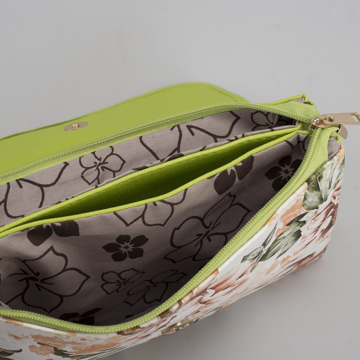 Клатч женский, 3 отдела на молнии, длинный ремень, цвет зелёный