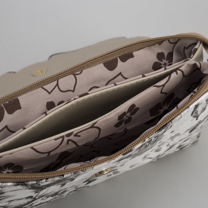 Клатч женский, 3 отдела на молнии, наружный карман, длинный ремень, цвет хаки