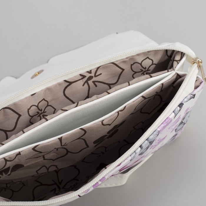 Клатч женский, 3 отдела на молнии, наружный карман, длинный ремень, цвет белый