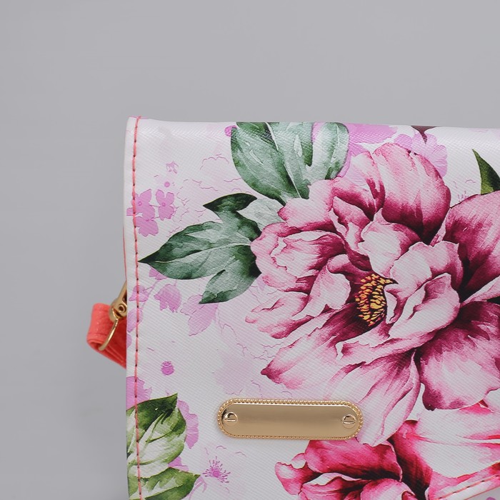 Клатч женский, 3 отдела на молнии, длинный ремень, цвет розовый