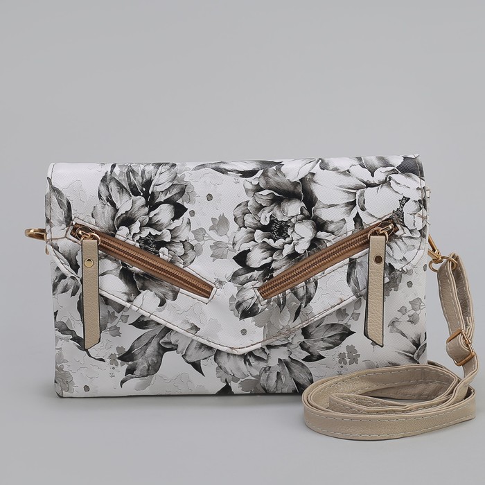 Клатч женский, 3 отдела на молнии, 2 наружных кармана, длинный ремень, цвет хаки