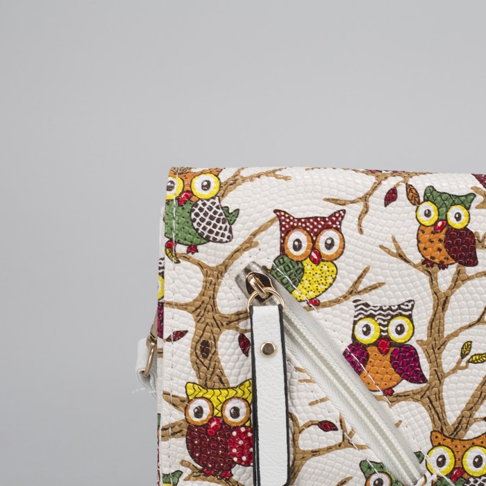 Клатч женский, 3 отдела на молнии, длинный ремень, цвет белый