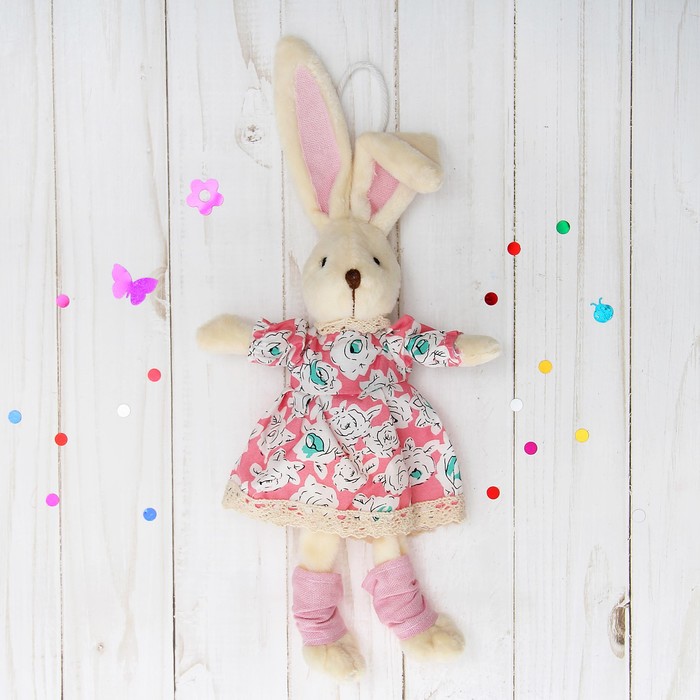 Мягкая игрушка-подвеска "Заинька" в гетрах, цвета МИКС