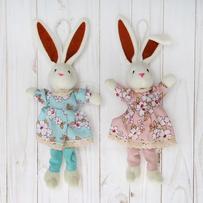 Мягкая игрушка-подвеска "Заинька" коричневые ушки, цвета МИКС