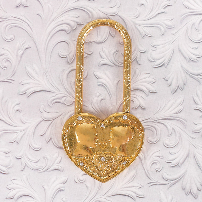 Свадебный замок "Совет да любовь"