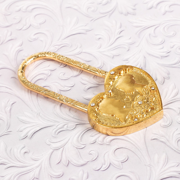 Свадебный замок "Совет да любовь"